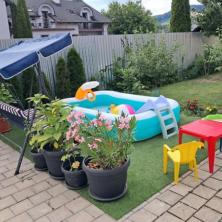 Petunia-Dom S Dvoma Spalnami Bešeňová Zewnętrze zdjęcie